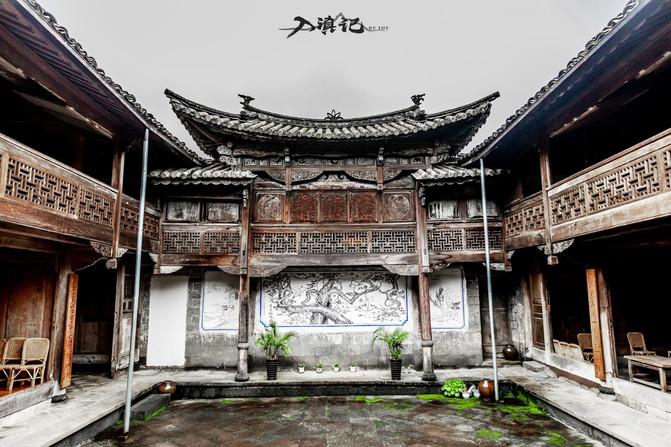 探索水原希子策划复古专题,打造这种风格的穿搭要注意什么?红迪网平台,发现有趣无限!